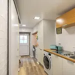 Traditional With A Terrace, Ac And Fast Internet Lejlighed *