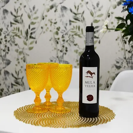 Lägenhet Traditional With A Terrace, Ac And Fast Internet *