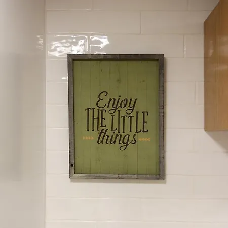 Traditional With A Terrace, Ac And Fast Internet Lägenhet