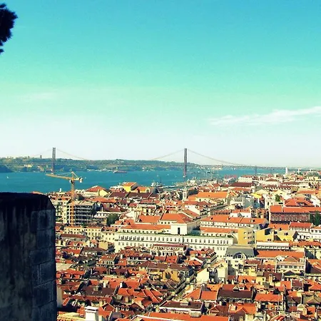 Lägenhet Traditional With A Terrace, Ac And Fast Internet Lisboa